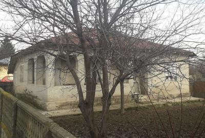 Casă cu 4 camere în Măicănești - 8