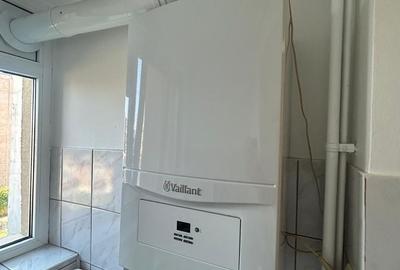 Apartament cu 2 camere decomandat în Hala Centrală