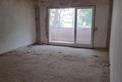 Apartament cu 2 camere decomandat în Carpați 2 - 1