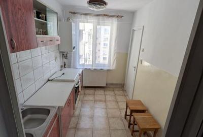 Apartament cu 2 camere decomandat în Tudor