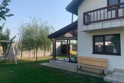 Casă cu 4 camere cu Teren 400 Mp în Vidra