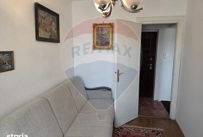 Apartament cu 3 camere semidecomandat în Tipografilor
