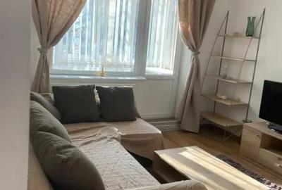 Apartament cu 2 camere semidecomandat în Vlahuță