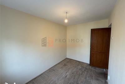 Apartament cu 3 camere decomandat în Micro 14 - 6