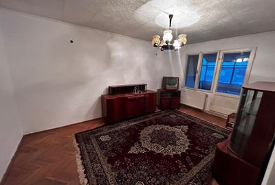 Apartament cu 4 camere decomandat, mobilat în Central - 1