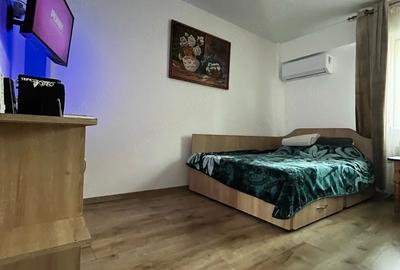 Garsonieră decomandată în Central