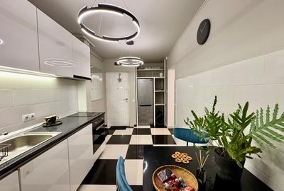 Apartament cu 2 camere semidecomandat, mobilat în Cornișa