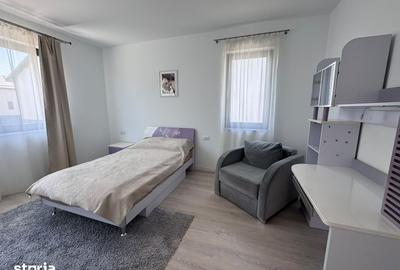 Casă cu 5 camere cu Teren 70 Mp în Central