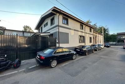 Casă cu 8 camere cu Canalizare în Calea Călărașilor - 2