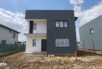 Casă cu 5 camere cu Teren 419 Mp în Berceni