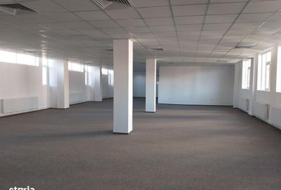 Spațiu comercial, de 374 mp, în Central