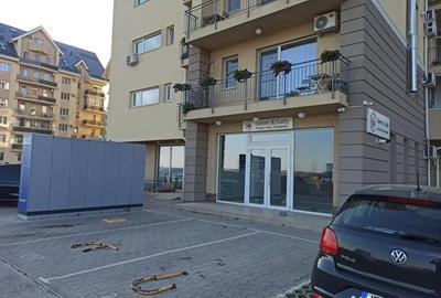 Spațiu comercial, de 44 mp, în Central - 18