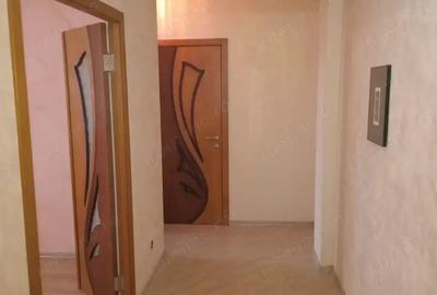 Apartament cu 2 camere decomandat în Sebastian