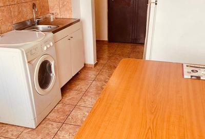 Apartament cu 2 camere decomandat în Vitan - 5