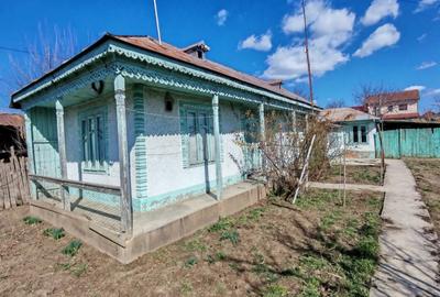 Casă individuală cu 3 camere cu Canalizare în Independența