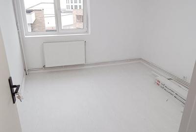 Apartament cu 2 camere semidecomandat în Calea București - 2
