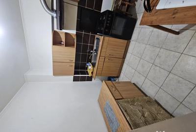 Garsonieră decomandată în Traian