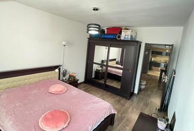 Apartament cu 3 camere decomandat, mobilat în Florești
