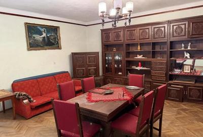 Casă cu Teren 750 Mp în Central