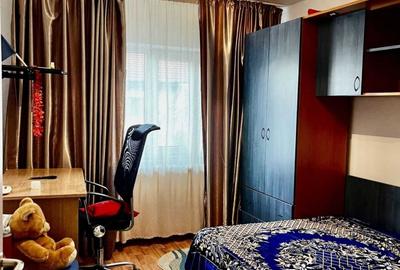 Apartament cu 3 camere decomandat în Exterior Vest - 1
