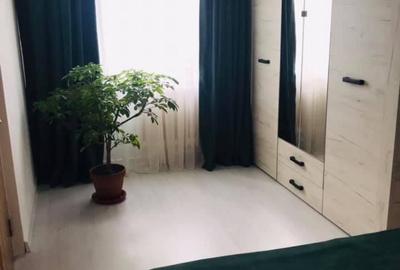 Apartament cu 3 camere semidecomandat în Tomis Nord - 1