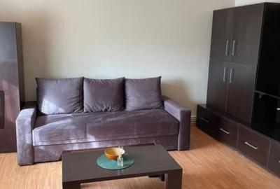 Apartament cu 2 camere semidecomandat în Tomis III