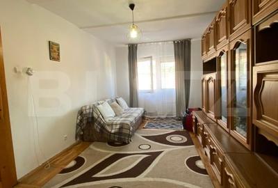 Apartament cu 3 camere decomandat, mobilat în Central