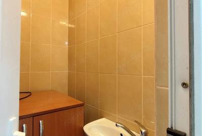 Spațiu comercial, de 50 mp, în Rogerius - 3