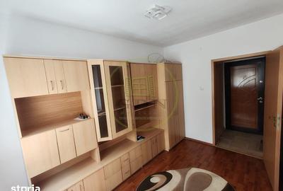 Apartament cu 3 camere semidecomandat, mobilat în Central - 4