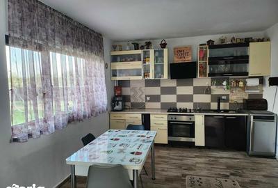 Casă cu 4 camere cu Teren 180 Mp în Dancu - 2