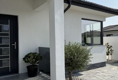 Casă cu 3 camere cu Teren 670 Mp în Exterior Vest
