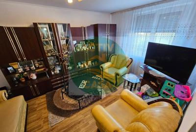 Apartament cu 2 camere decomandat în Est