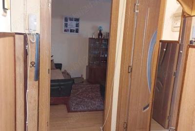 Apartament cu 3 camere decomandat în Central - 2