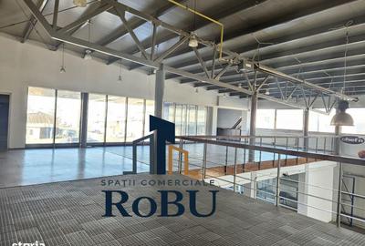 Spațiu comercial, de 1,000 mp, în Central - 3