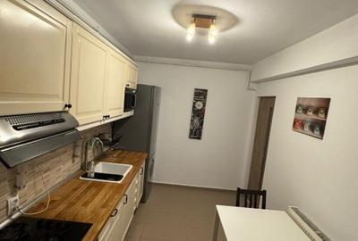 Apartament cu 2 camere decomandat în Roșu