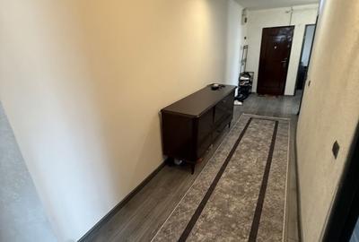 Apartament cu 3 camere decomandat în Central - 1