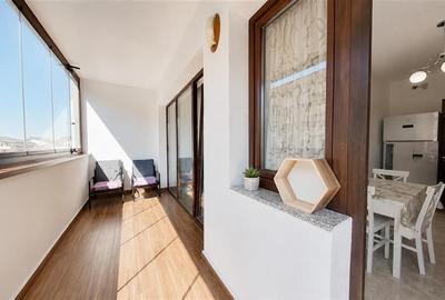 Apartament cu 2 camere decomandat, mobilat în Tractorul - 4