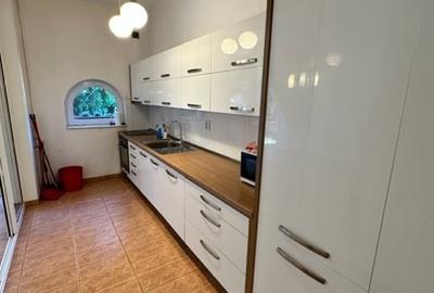 Casă individuală cu 7 camere cu Canalizare în Iancu Nicolae - 9