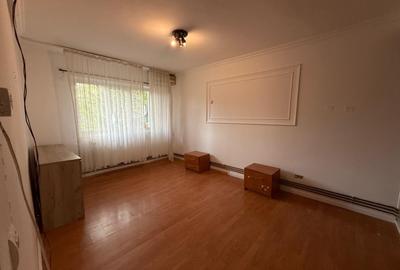 Apartament cu 3 camere decomandat, mobilat în Lipovei - 3