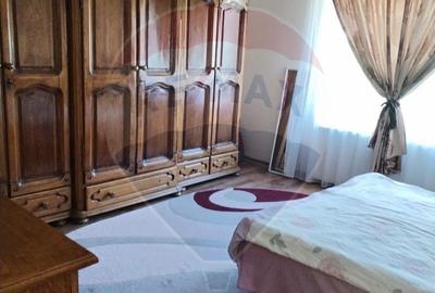 Casă cu 6 camere cu Teren 3275 Mp în Central - 17