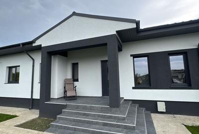 Casă cu 4 camere în Pașcani - 2