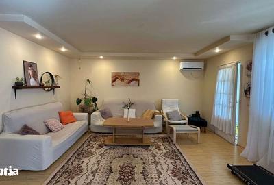 Casă cu 5 camere decomandat cu Teren 700 Mp în Central