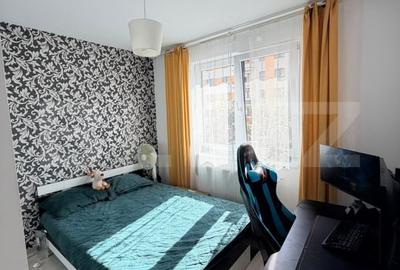 Apartament cu 3 camere decomandat, mobilat în Tractorul - 3