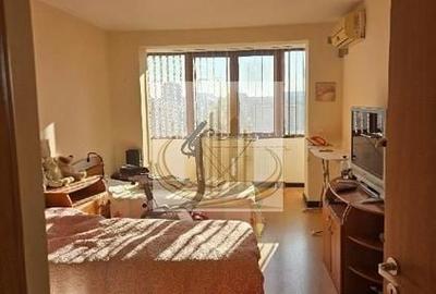 Apartament cu 3 camere decomandat, mobilat în Tineretului