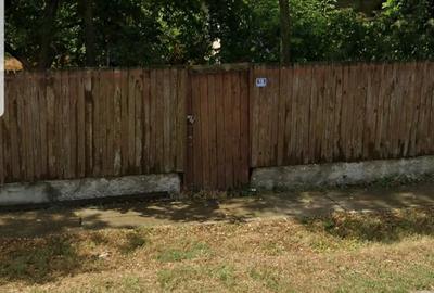 Casă cu Teren 2000 Mp în Dragoș Vodă
