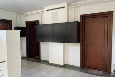 Apartament cu 2 camere decomandat în Take Ionescu