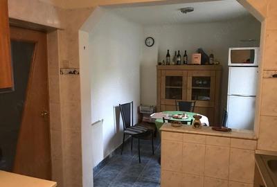 Casă cu 3 camere cu Teren 162 Mp în Vatra Luminoasă