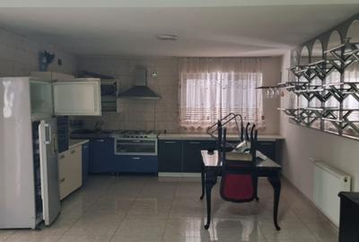 Casă cu 4 camere în Central - 5