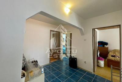 Apartament cu 3 camere decomandat, mobilat în Central - 2