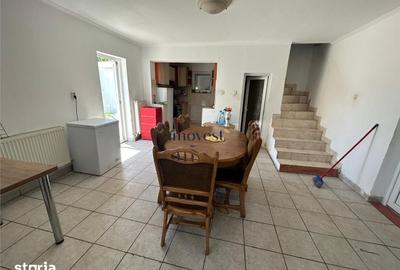 Casă cu 6 camere cu Teren 900 Mp în Vetiș - 9